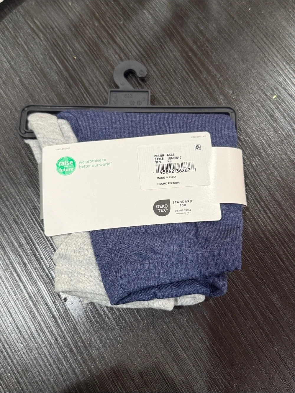 NWT Size Newborn Carter's 2-Pack Knit Pants in Navy and Gray